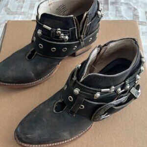 Freebird Booties _ Black distressed